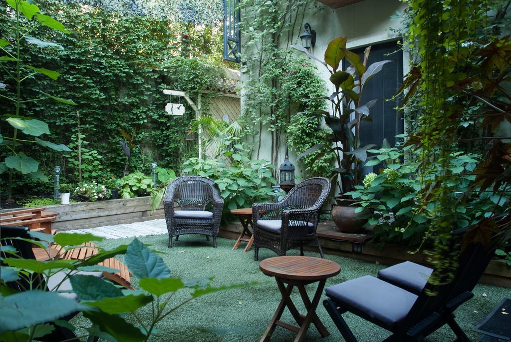 Sir Montcalm Gite B&B Монреал Екстериор снимка
