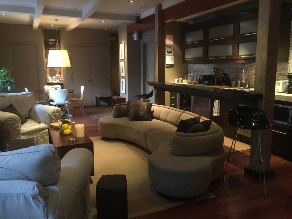 Sir Montcalm Gite B&B Монреал Екстериор снимка