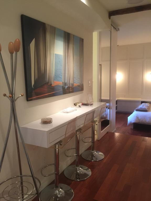 Sir Montcalm Gite B&B Монреал Екстериор снимка