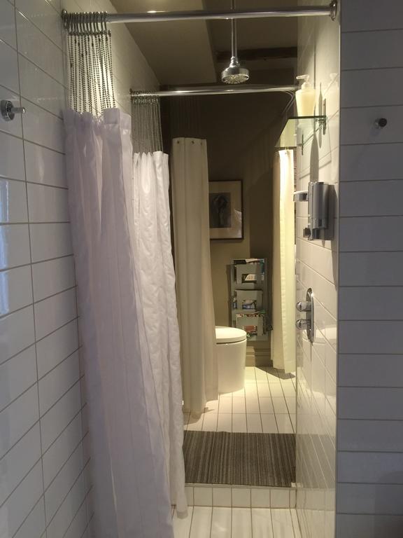 Sir Montcalm Gite B&B Монреал Екстериор снимка